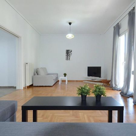 אתונה A Spacious Minimal Apatment At Chalandri מראה חיצוני תמונה