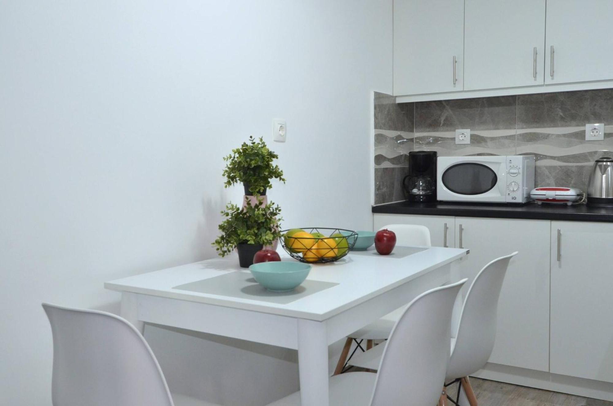 אתונה A Spacious Minimal Apatment At Chalandri מראה חיצוני תמונה